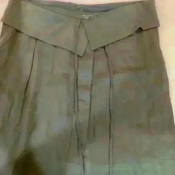 Vince  Olive Button Down Mini Skirt size 4 summer - Picture 2 of 3